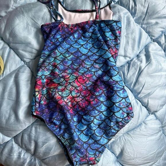 Girls 1 Piece Cross Back Adjustable Straps Mermaid Swimsuit  Size 7/8 GUC - Picture 3 of 6